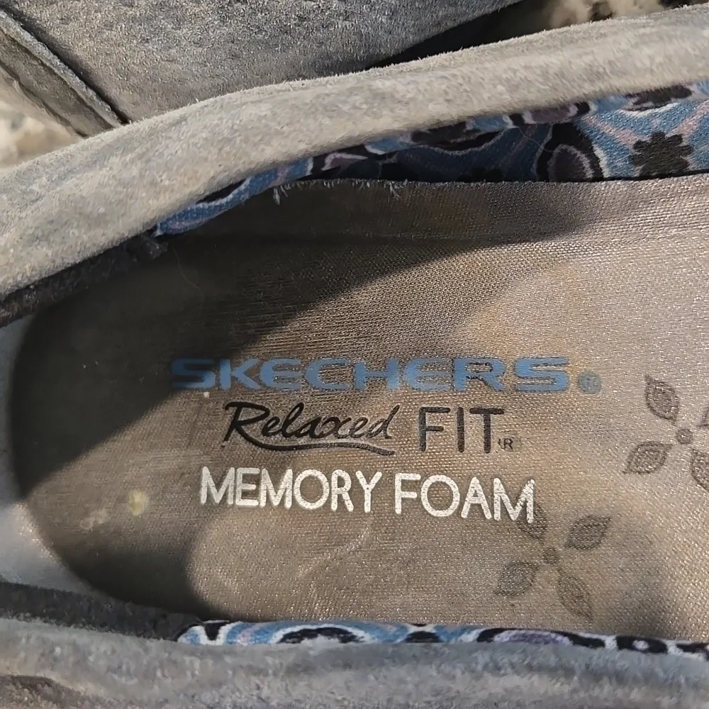 SKECHERS BIKERS TRAFFIC CASUAL WALKING SNEAKERS. SIZE 10. GREY.